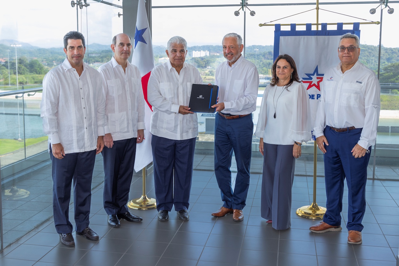 El Canal de Panamá entrega aportes directos al Tesoro Nacional