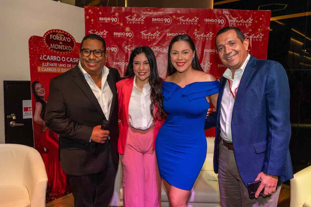 Fantastic Casino y Bingo 90 regalan 5 carros o $25,000 cash.