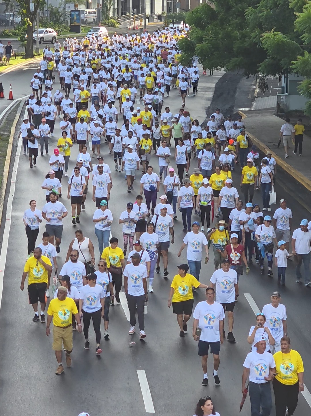XXVI Caminata Familiar Susie Thayer 2025 reunió a más de 10 mil personas